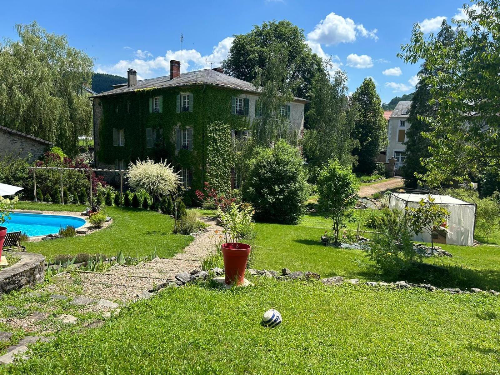 Le Clos Bourbon Ferrières-sur-Sichon Esterno foto